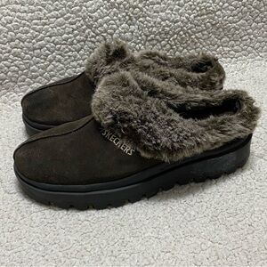 Skechers Women's 9 Shindigs Fortress Brown Suede Platform Chunky Slip On Shoes